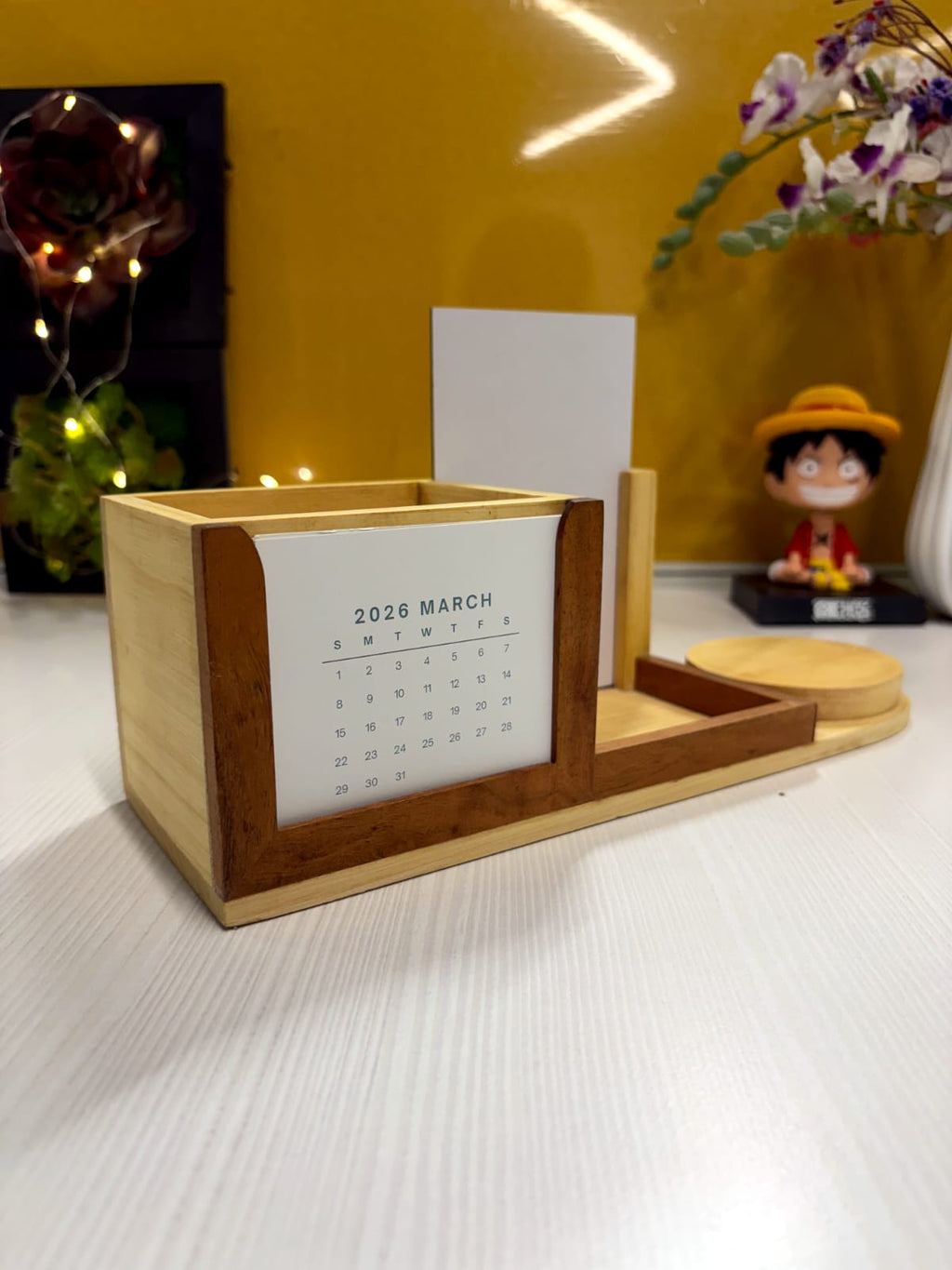 DESKPRO – Multi Utility Desk Organizer