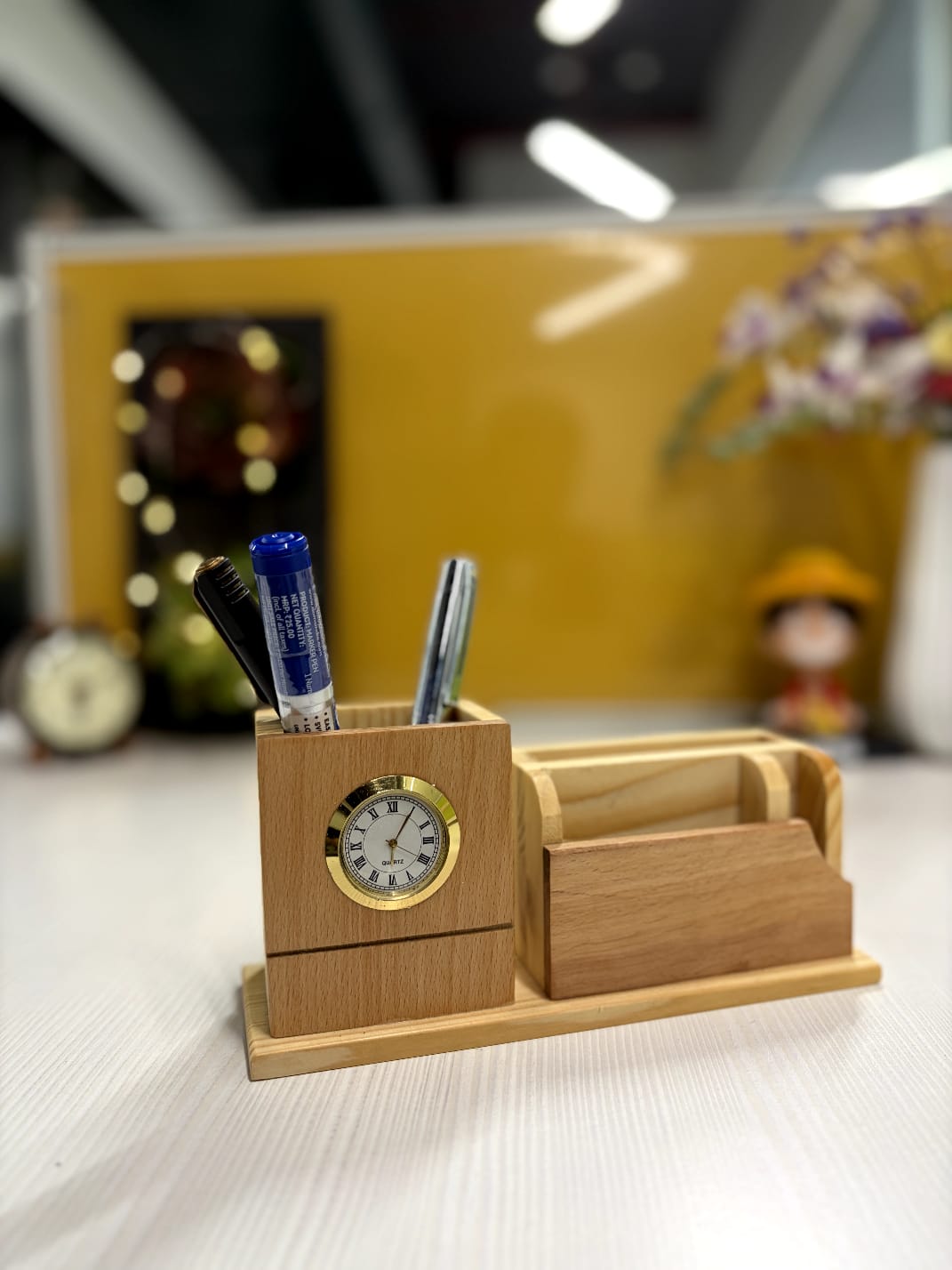 TIMEO – Premium Wooden Card & Pen Organizer
