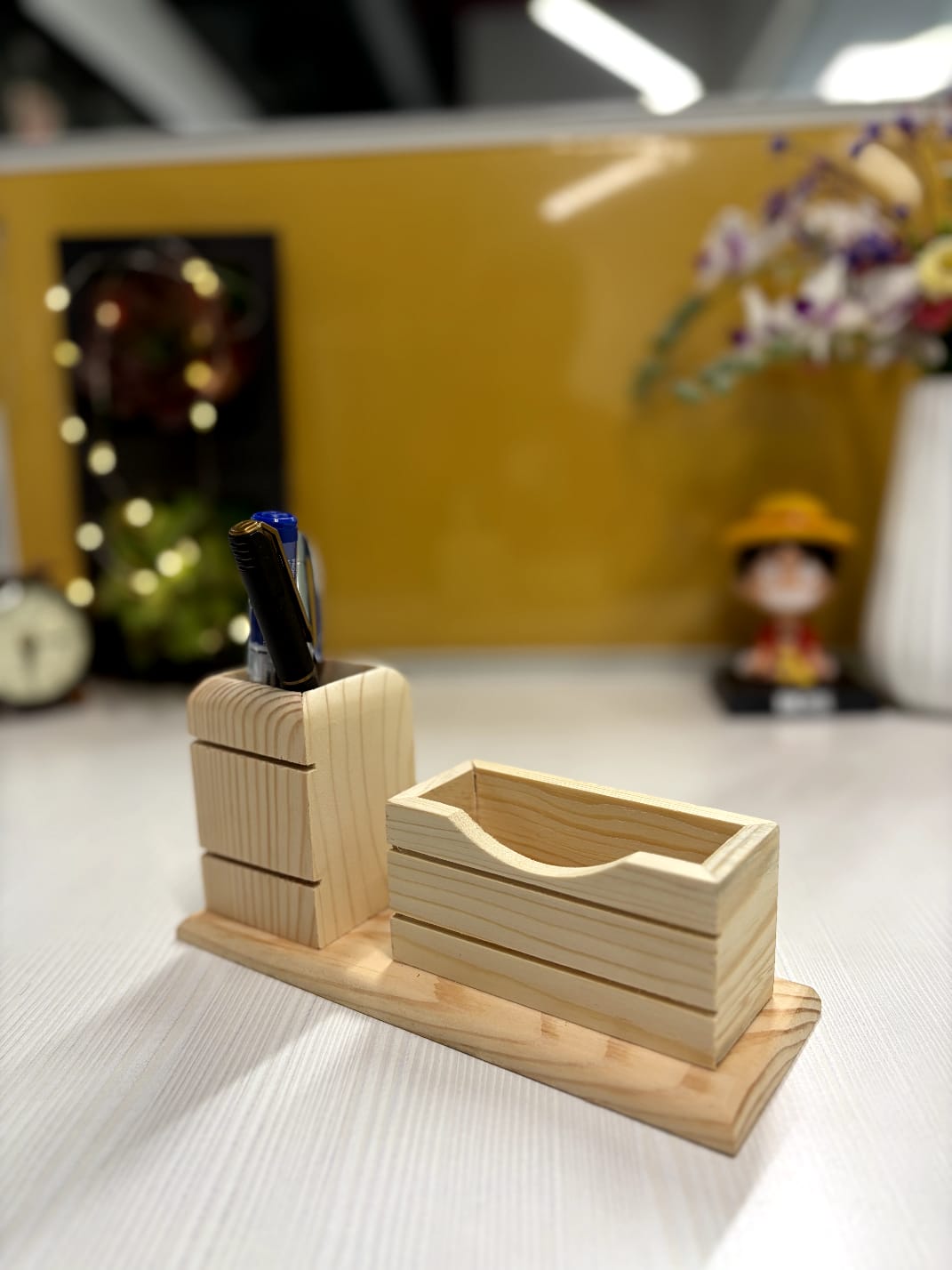 STACKA – Card & Pen Organizer