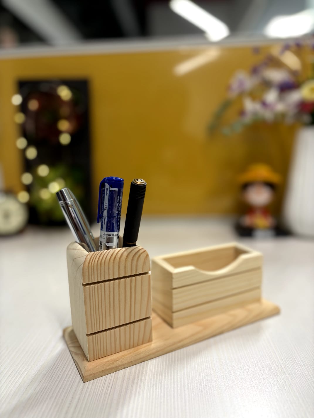 STACKA – Card & Pen Organizer