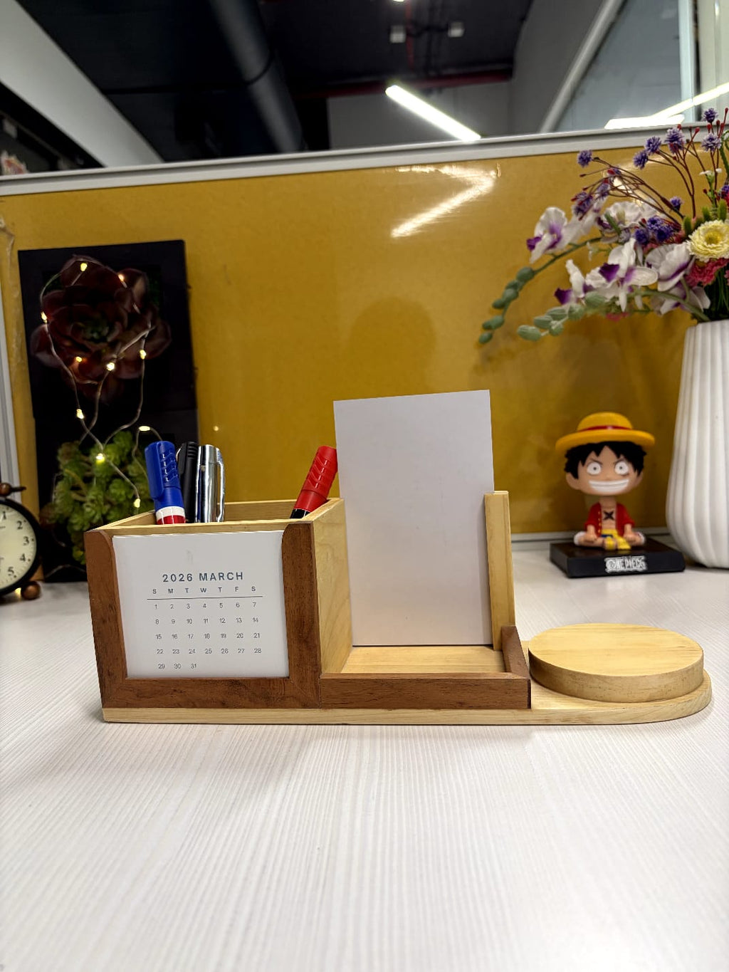 DESKPRO – Multi Utility Desk Organizer