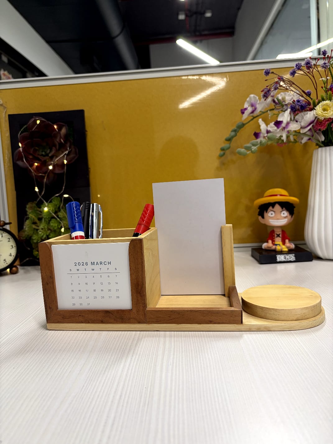 DESKPRO – Multi Utility Desk Organizer
