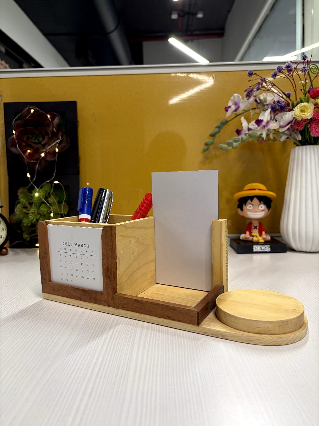 DESKPRO – Multi Utility Desk Organizer
