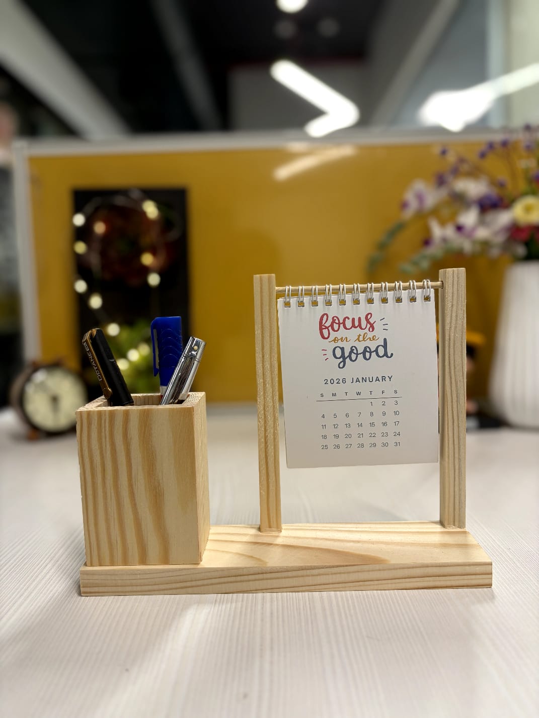 CALDO – Calendar Desk Organizer