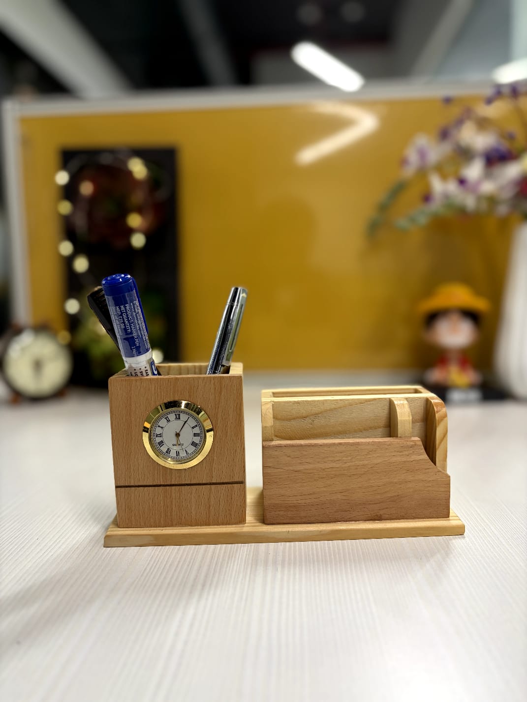 TIMEO – Premium Wooden Card & Pen Organizer